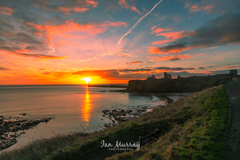 Tynemouth Pier, Tynemouth Priory and Castle